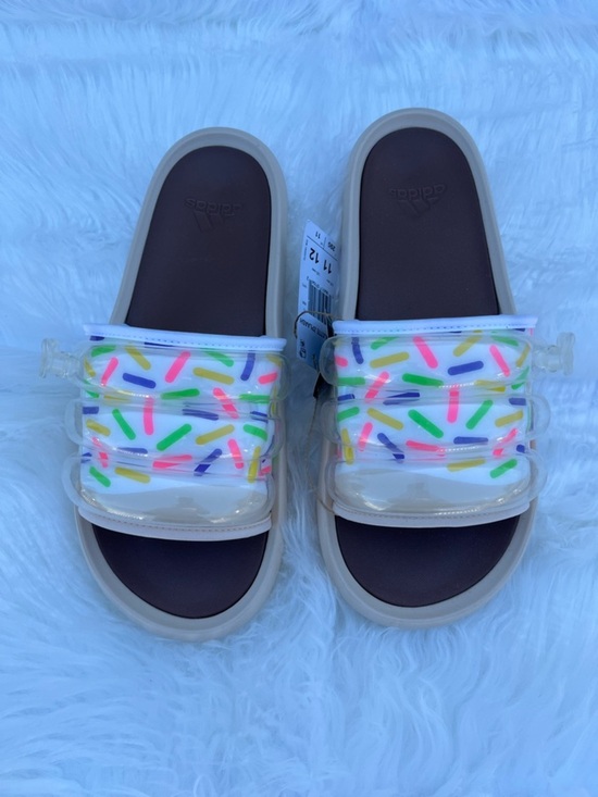 ? Adidas Adilette Zplaash
Sprinkles Slides Men Size 11
Women Size 12 Unisex main image 6